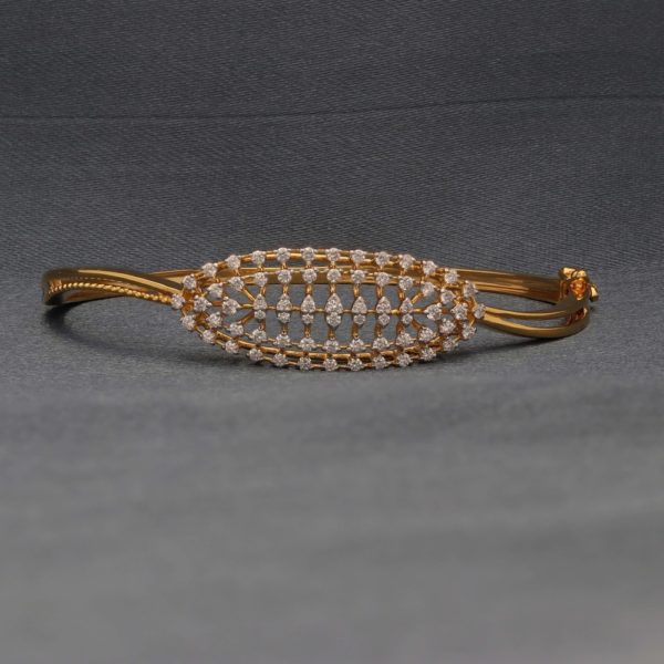 18K Gold Diamonds Bracelet