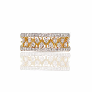 18 KT Yellow Gold – Linear Diamond (0.53 CT) Band For Women