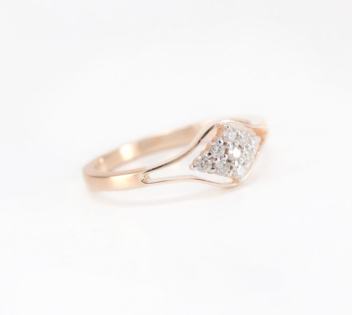 14K Rose Gold Delicate and Modest Ideas Diamond Ring