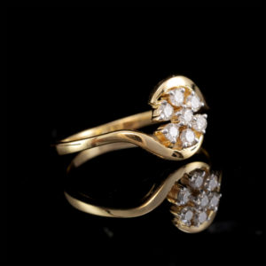 7 Natural Diamonds (0.22 CT) Floral Ring