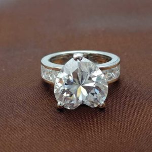 Exquisite Sterling Silver Heart Shape White Moissanite Diamonds (10.40 TCW) Ring