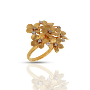 14K Yellow Gold Amazing Floral Diamond (0.30 CT) Ring