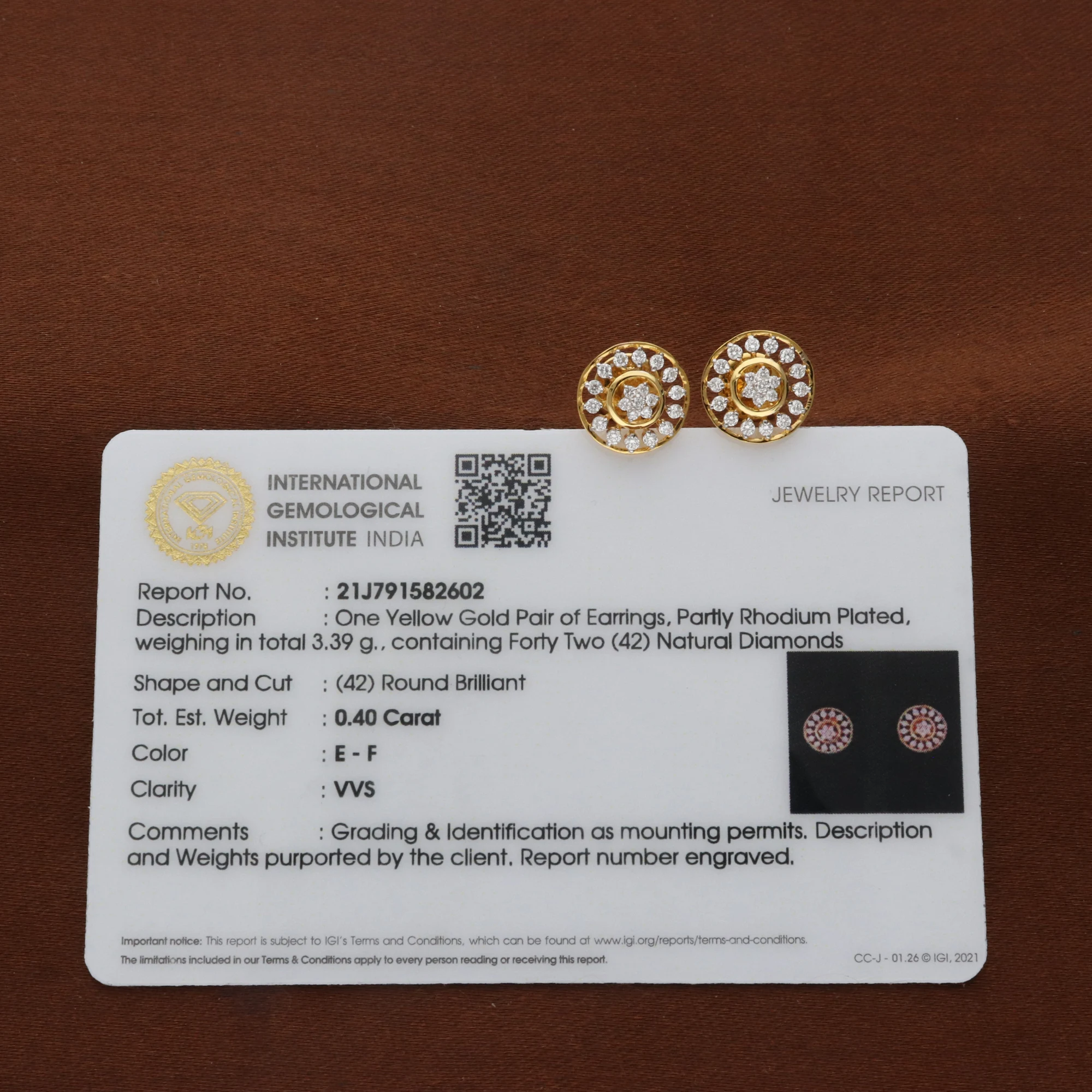 Round Floral Diamond Stud Earrings - Image 3