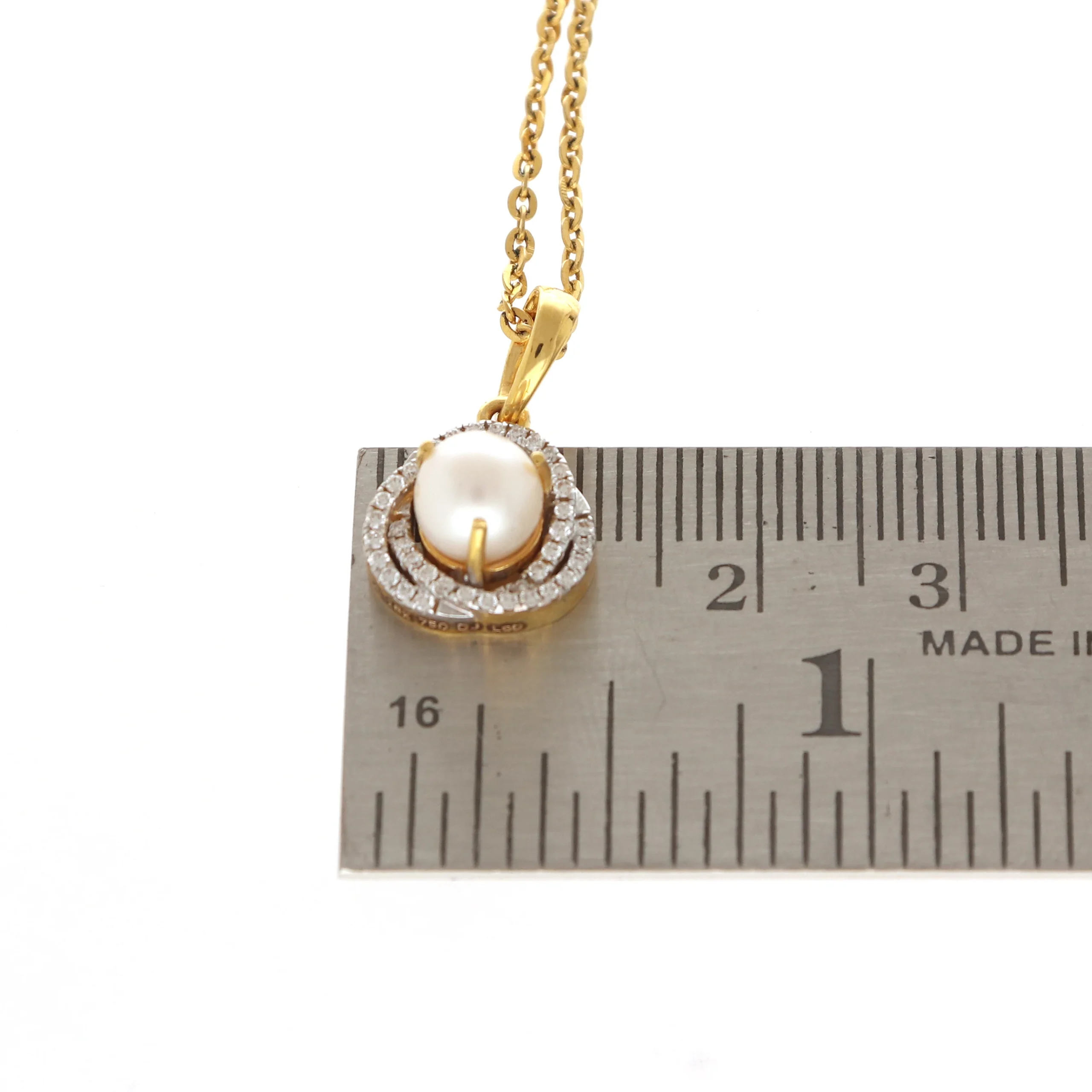 Pearl Diamond Halo Jewellery Set - Image 12